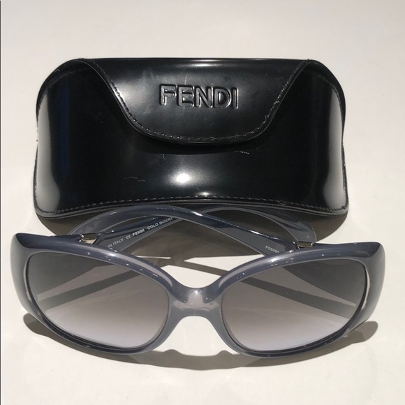 Fendi women’s sunglasses FS5064